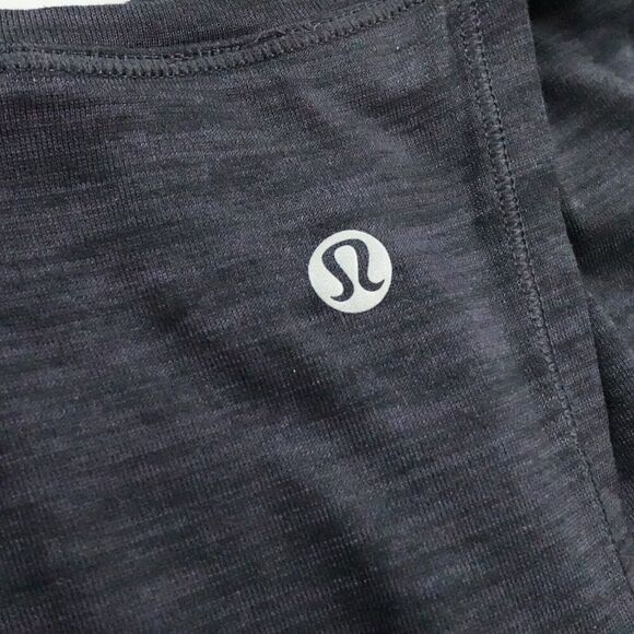 Lululemon Back In Action Shirt Medium Heathered Gray Open Back Relaxed Fit Yoga - Picture 7 of 10